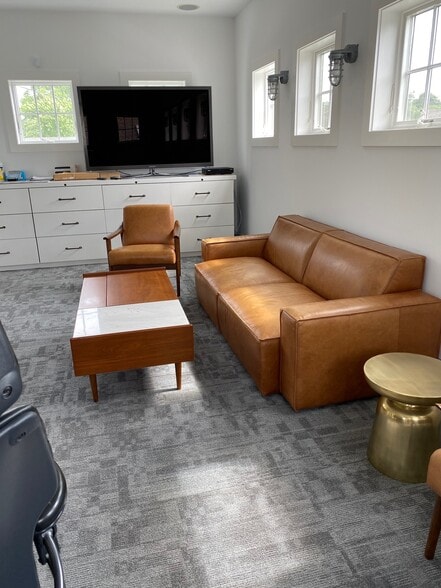 11 Rector St, Sag Harbor, NY à louer - Photo intérieure – Image 3 sur 13