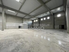 Local d’activités dans Moissy-Cramayel à louer Photo intérieure– Image 1 sur 7