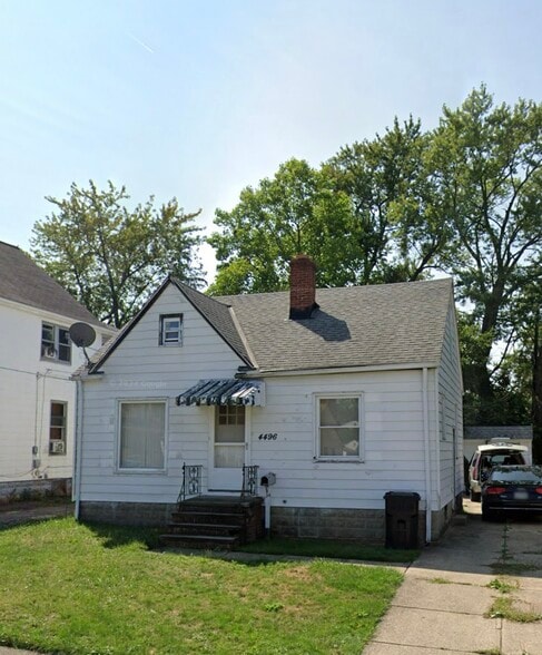 Cleveland West Side Portfolio for Sale portefeuille de 9 biens à vendre sur LoopNet.fr - Photo de l’immeuble – Image 2 sur 10