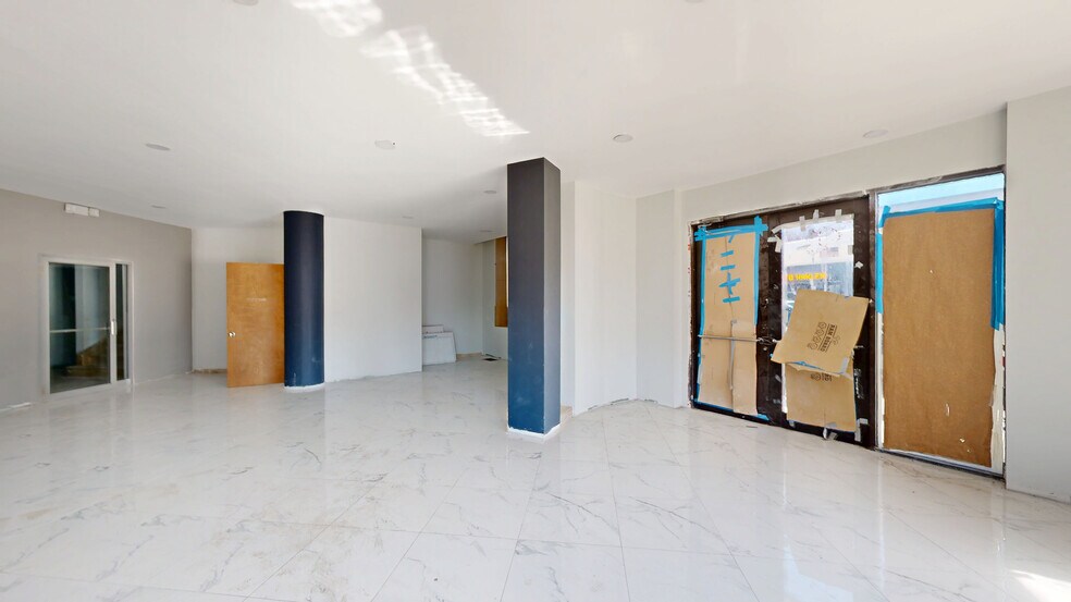 4192 S Archer Ave, Chicago, IL à vendre - Numérisation 3D Matterport – Image 3 sur 25
