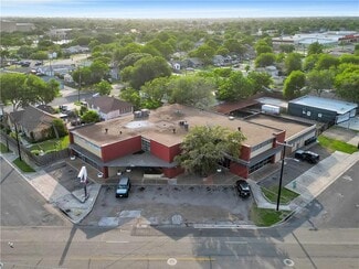 Plus de détails pour 2001 S Staples St, Corpus Christi, TX - Bureau à vendre