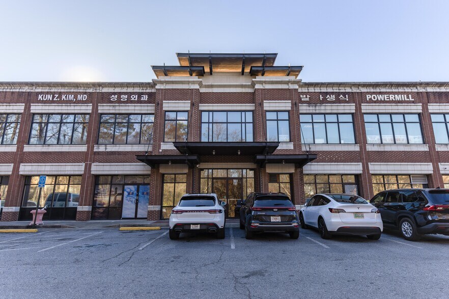 3042 Oakcliff Rd, Doraville, GA à vendre - Photo de l’immeuble – Image 3 sur 12