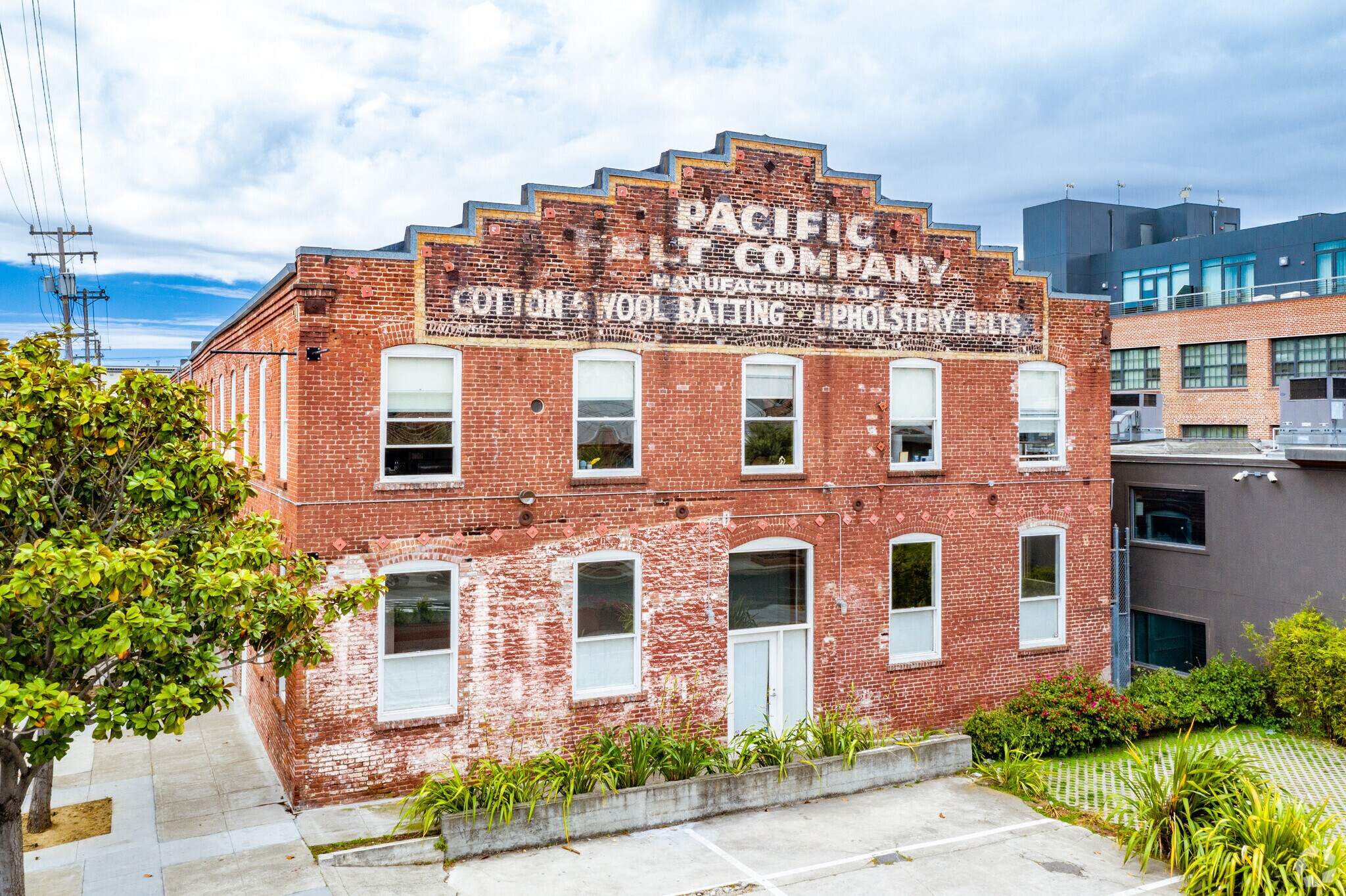 720 York St, San Francisco, CA à louer Photo principale– Image 1 sur 48