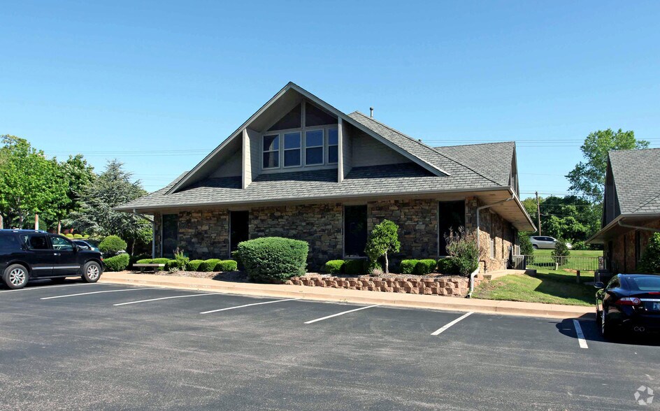 3501 French Park Dr, Edmond, OK à louer - Photo de l’immeuble – Image 3 sur 5