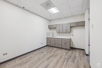 3151 S Vaughn Way, Aurora, CO à louer Photo intérieure– Image 2 sur 3