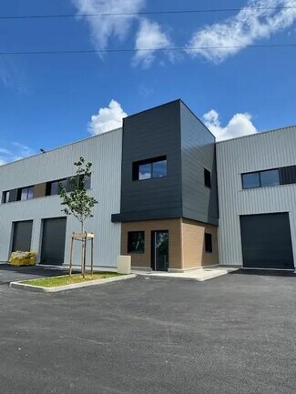 Plus de détails pour 84 Avenue De La Poterie, La Tour-de-Salvagny - Local d’activités à vendre