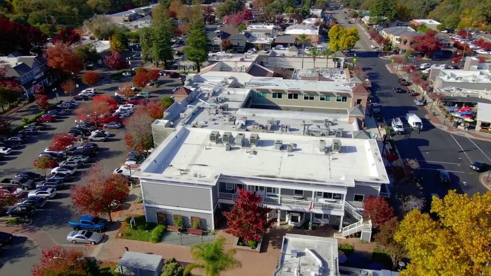 321 Hartz Ave, Danville, CA à louer - Vidéo sur l’annonce professionnelle – Image 2 sur 42