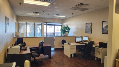 3231 N Decatur Blvd, Las Vegas, NV à vendre Photo intérieure– Image 2 sur 3