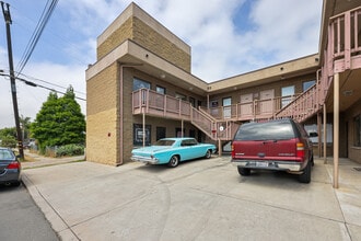 4682 Iowa St, San Diego, CA à louer Photo intérieure– Image 2 sur 7