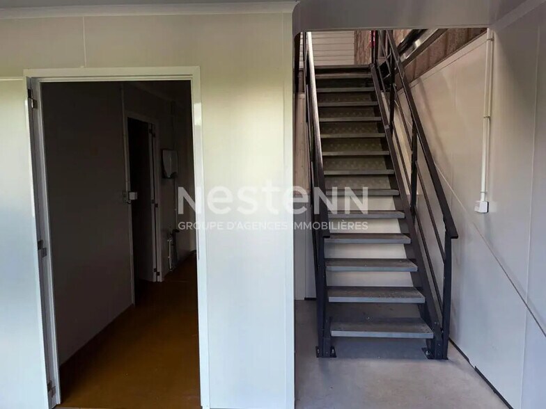 Industriel/Logistique dans Landaul à vendre - Photo de l’immeuble – Image 2 sur 5