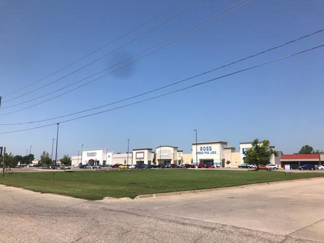 E Poyntz Ave, Manhattan, KS à vendre Photo principale– Image 1 sur 3
