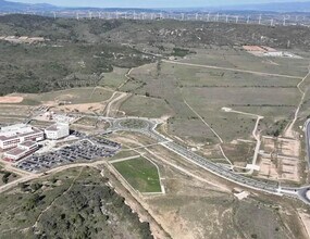 Montredon-des-Corbières - Vue aérienne  vue de carte