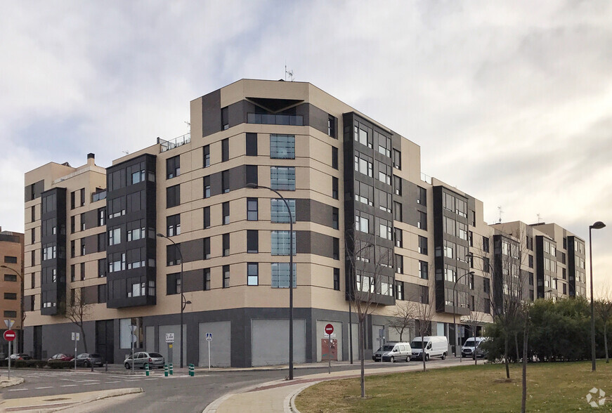 Avenida Salvador Allende, 16, Getafe, Madrid à louer - Photo de l’immeuble – Image 2 sur 2