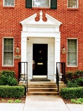 2003 E Lamar Blvd, Arlington, TX à louer Photo de l’immeuble– Image 2 sur 10