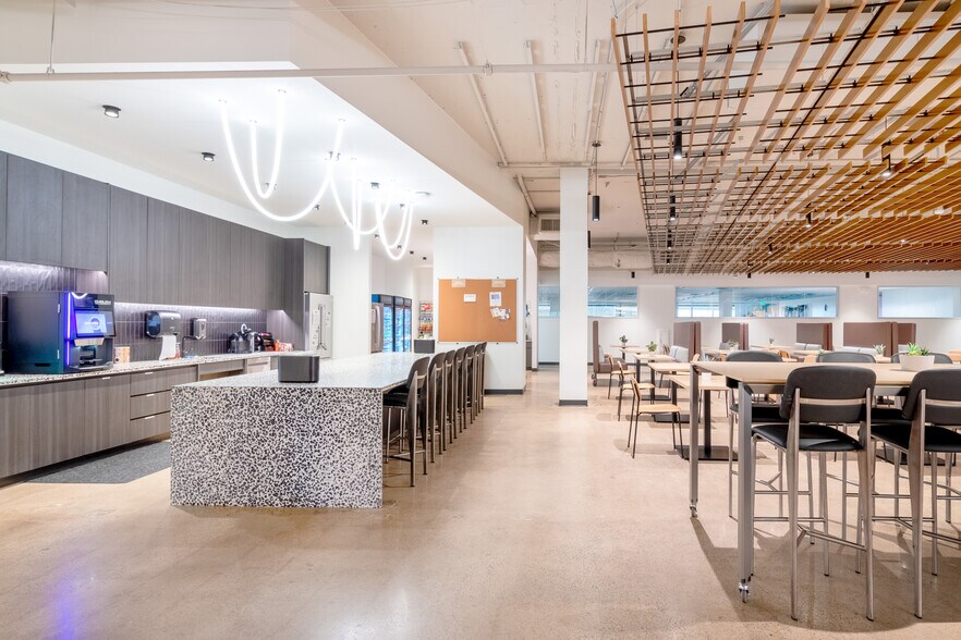 500 Taylor St, Fort Worth, TX à louer - Photo de l’immeuble – Image 3 sur 15