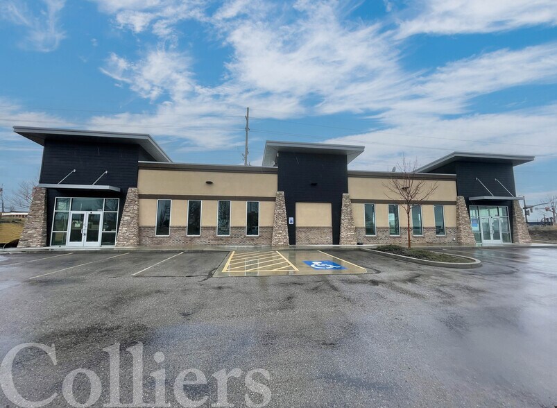 6490 S Eisenman Rd, Boise, ID à louer - Photo de l’immeuble – Image 3 sur 15