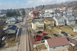 300 Meyers Ave, Meyersdale, PA - Vue aérienne vue de carte