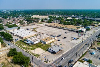Plus de détails pour 2118 S Zarzamora St, San Antonio, TX - Local commercial à vendre