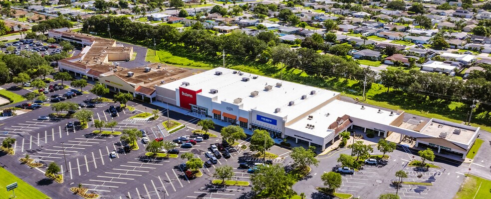 1450 Courtenay Parkway, Merritt Island, FL à louer - Photo de l’immeuble – Image 2 sur 5