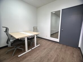 5675 Ch De Chambly, Saint-hubert, QC à louer Photo de l’immeuble– Image 1 sur 10