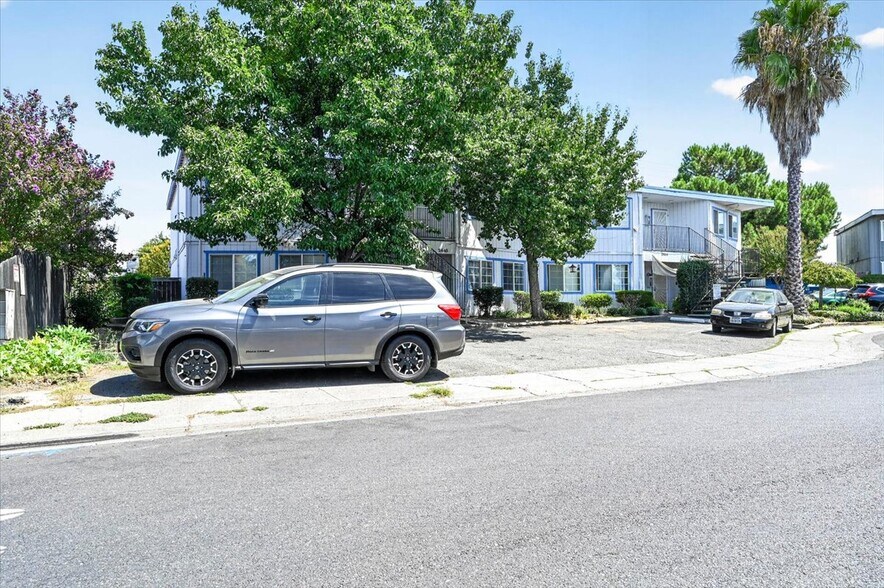 2643 Furmint Way, Rancho Cordova, CA à vendre - Photo de l’immeuble – Image 3 sur 33