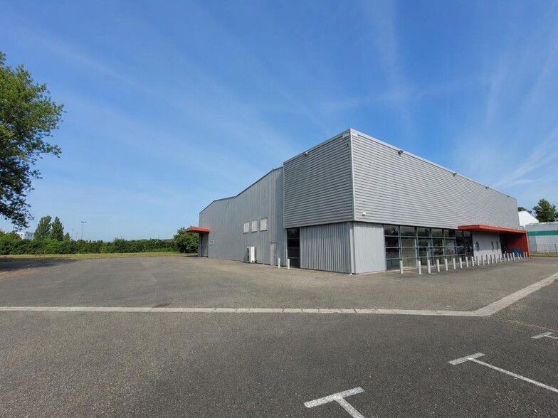 Local d'activités dans Montauban à vendre - Photo de l’immeuble – Image 2 sur 2