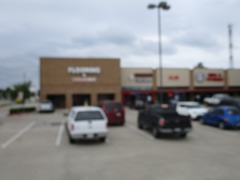 10541 W FM 1960 Rd, Houston, TX à louer - Photo de l’immeuble – Image 2 sur 3