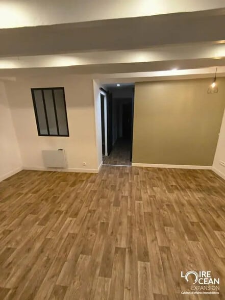 Local commercial dans Nantes à louer - Photo de l’immeuble – Image 2 sur 8