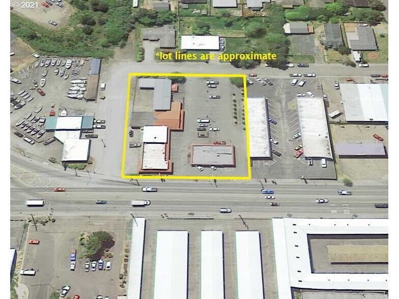 1195 Newmark Ave, Coos Bay, OR à louer - Photo de l’immeuble – Image 2 sur 16