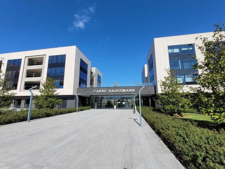 Bureau dans Jossigny à vendre - Photo de l’immeuble – Image 1 sur 13