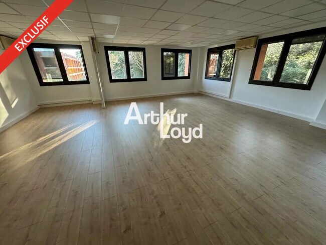 Plus de détails pour 1360 Route Des Dolines, Valbonne - Bureau à vendre