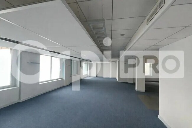 Plus de détails pour Bureau à vendre