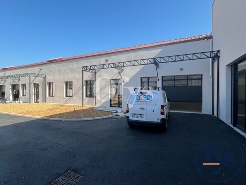 33 Avenue Du Docteur Georges Lévy, Vénissieux à louer - Photo de l’immeuble – Image 3 sur 7