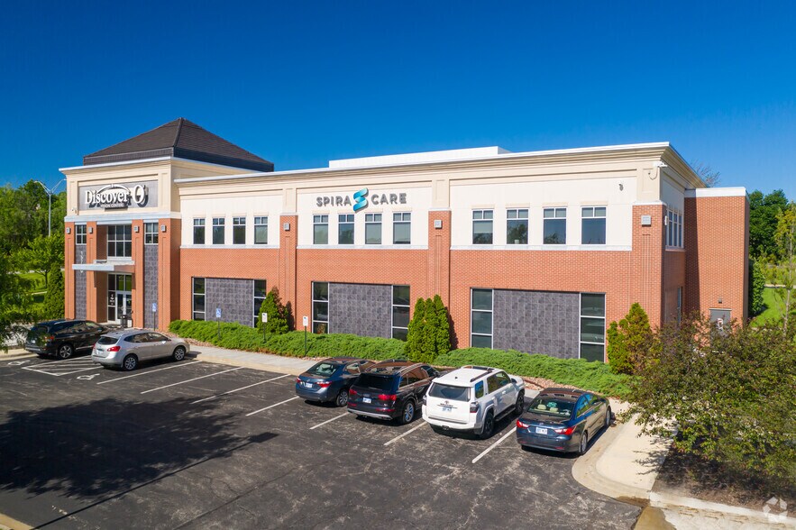 15710 W 135th St, Olathe, KS à louer - Photo de l’immeuble – Image 3 sur 3