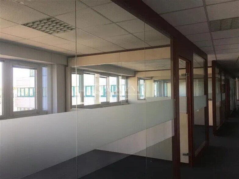 Bureau dans Massy à louer - Photo de l’immeuble – Image 3 sur 5