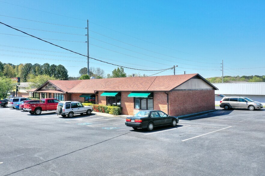 1102 W Spring St, Monroe, GA à vendre - Photo de l’immeuble – Image 3 sur 72