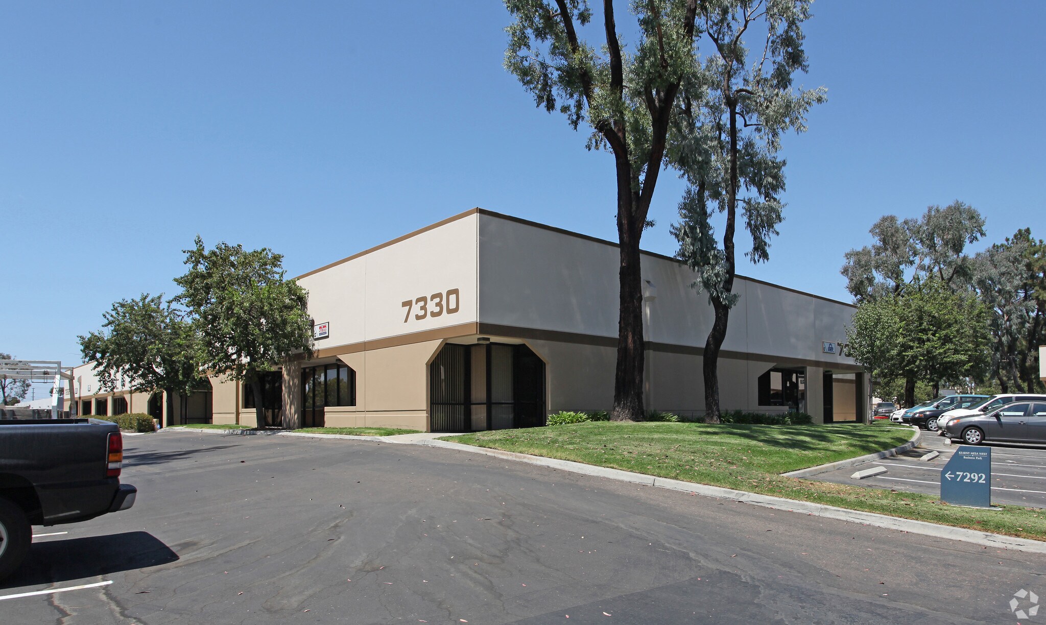 7330 Opportunity Rd, San Diego, CA à louer Photo principale– Image 1 sur 7