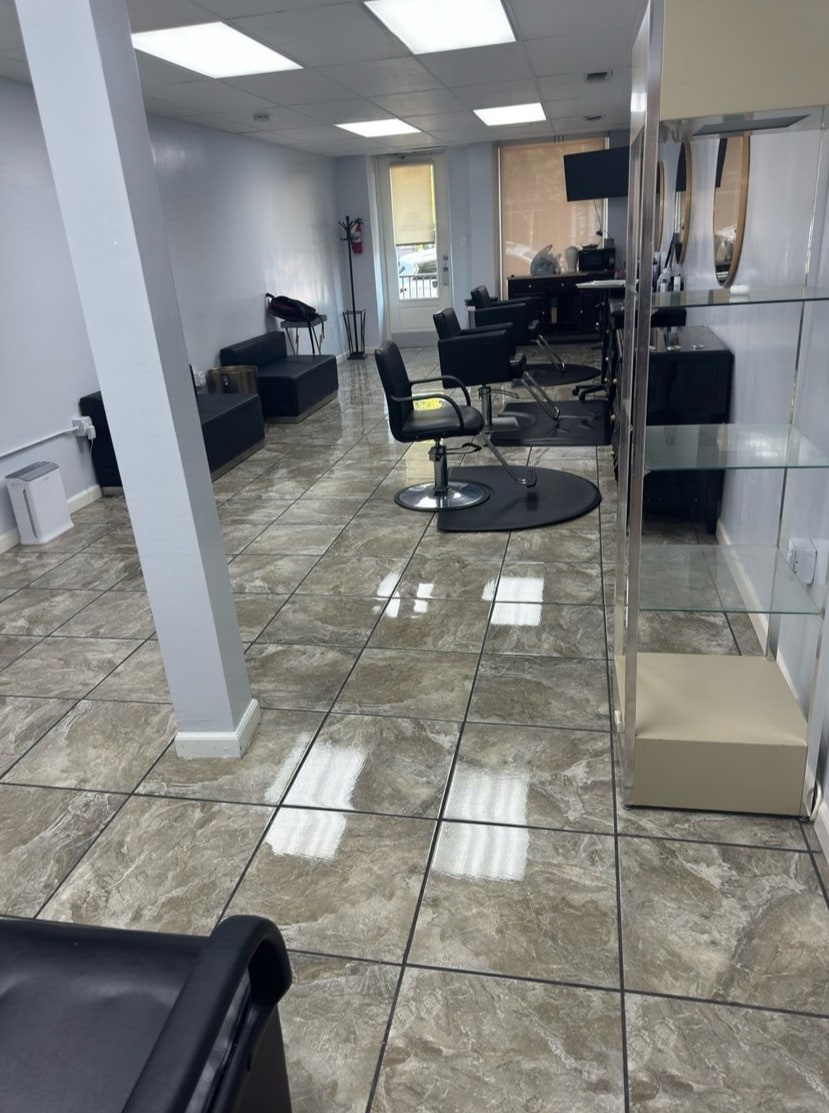 115 E Main St, Grand Prairie, TX à louer Photo intérieure– Image 1 sur 5