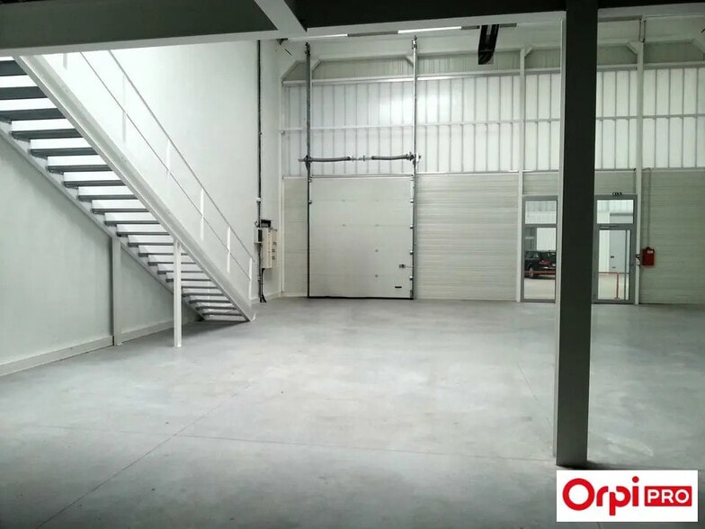 Industriel/Logistique dans Palaiseau à louer - Photo intérieure – Image 2 sur 6