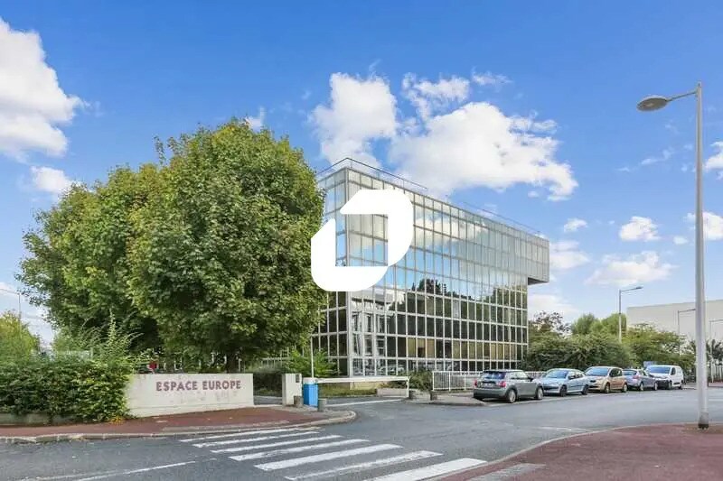 Bureau dans Évry-Courcouronnes à louer - Photo de l’immeuble – Image 1 sur 11