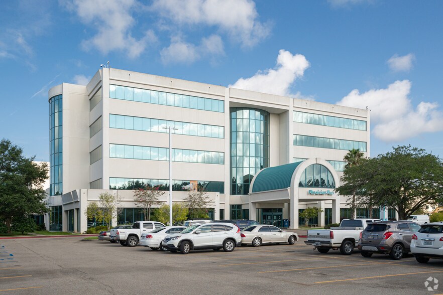 101 Judge Tanner Blvd, Covington, LA à louer - Photo principale – Image 1 sur 6