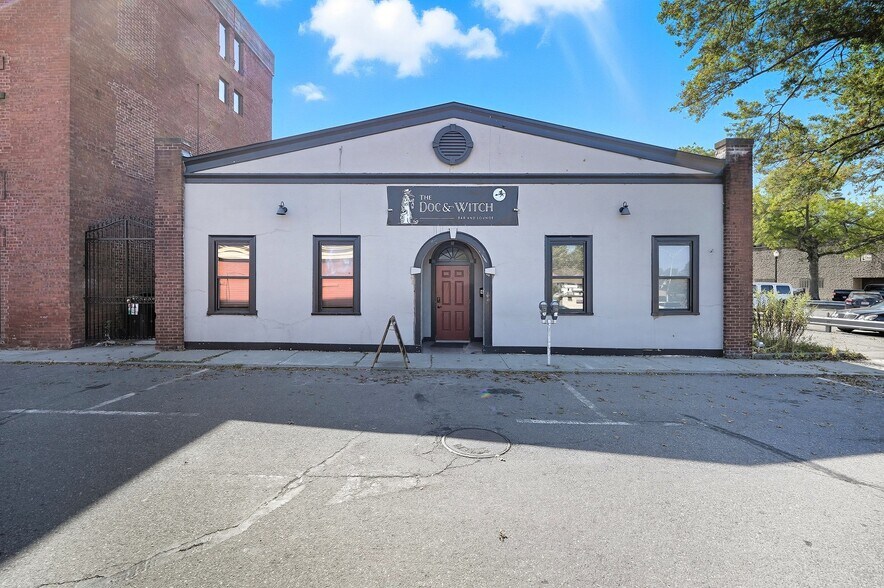 4 Ames St, Greenfield, MA à vendre - Photo de l’immeuble – Image 3 sur 21