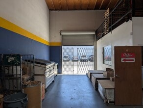 1521 W Pomona Rd, Corona, CA à louer Photo intérieure– Image 2 sur 9