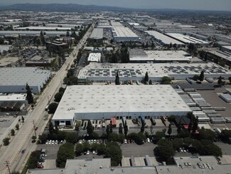 Plus de détails pour 5500 E Slauson Ave, Commerce, CA - Industriel/Logistique à louer