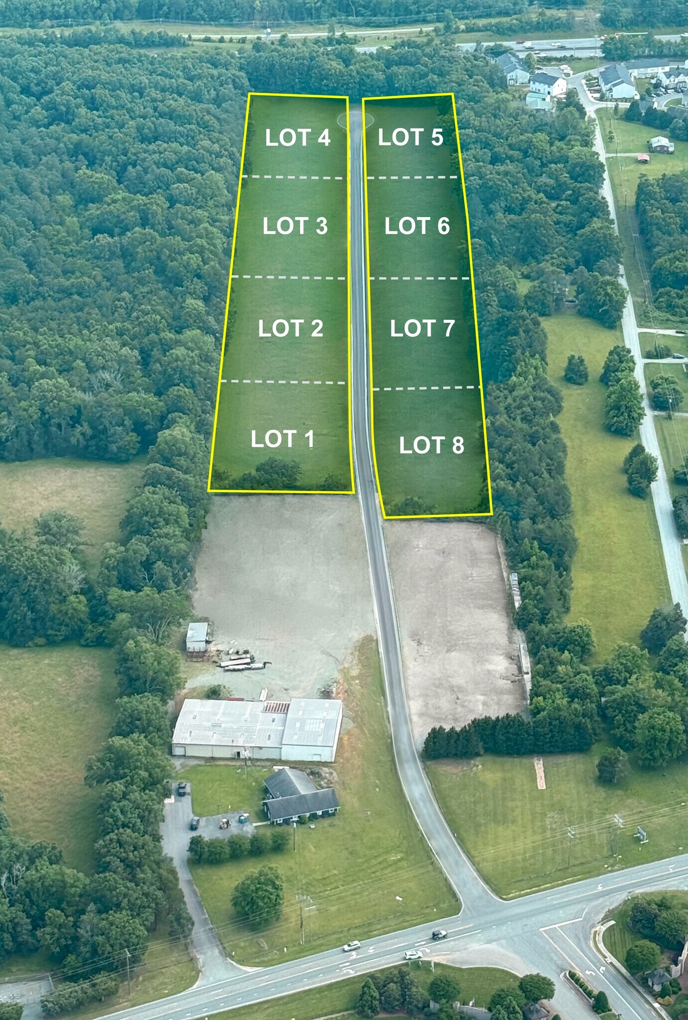 6504 Burlington Rd, Whitsett, NC à louer Photo principale– Image 1 sur 7