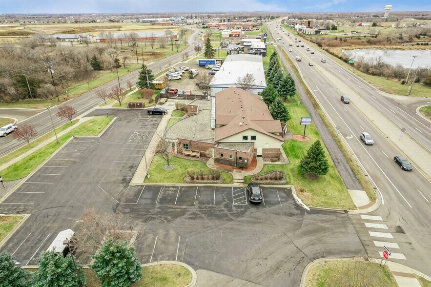 1260 Highway 25 S, Monticello, MN à vendre - Photo de l’immeuble – Image 3 sur 4