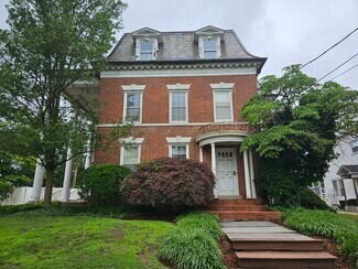 Plus de détails pour 103 S Main St, Middletown, CT - Santé à vendre