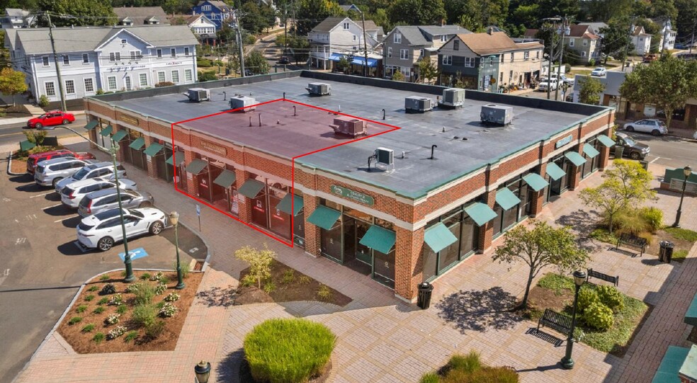 1180-1236 Main St, Branford, CT à louer - Photo de l’immeuble – Image 1 sur 18