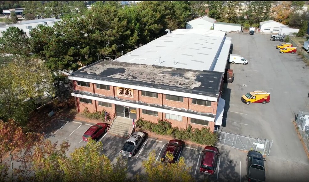 701 E Six Forks Rd, Raleigh, NC à vendre - Photo de l’immeuble – Image 2 sur 4