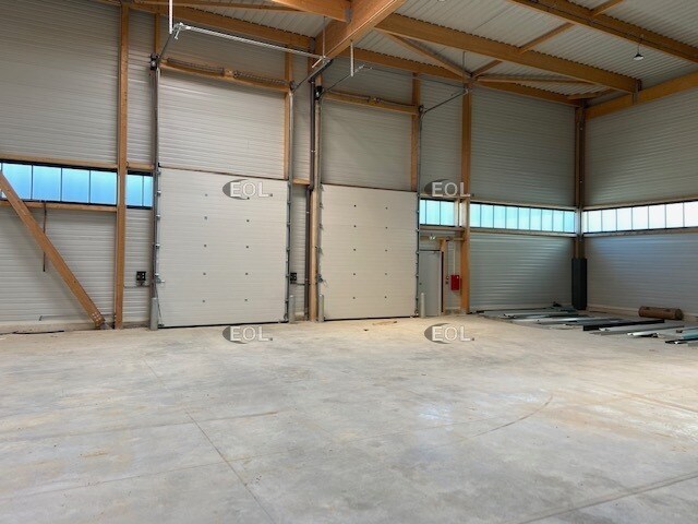 Local d’activités dans Collégien à louer - Photo intérieure – Image 2 sur 4